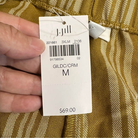 J. Jill gold/cream linen blend shorts, stripe, size Med., NEW, cuffed, airy - Picture 5 of 10